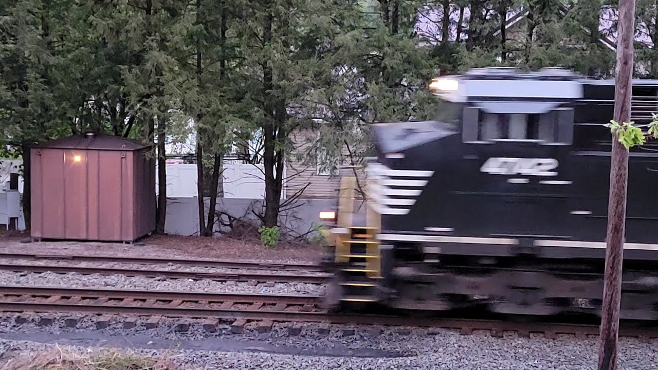 Fast Moving, Hard Catch Coal Train - YouTube