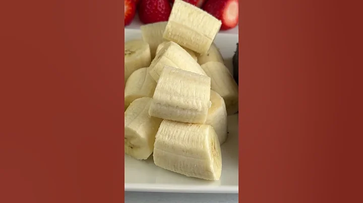 Fun Banana Split Skewers Dessert #bananasplit #dessert #smallbites