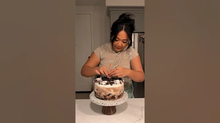 Attempting to make an ice cream cake 💕