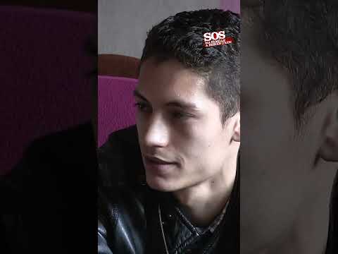 Il insulte sa mère pour un réveil