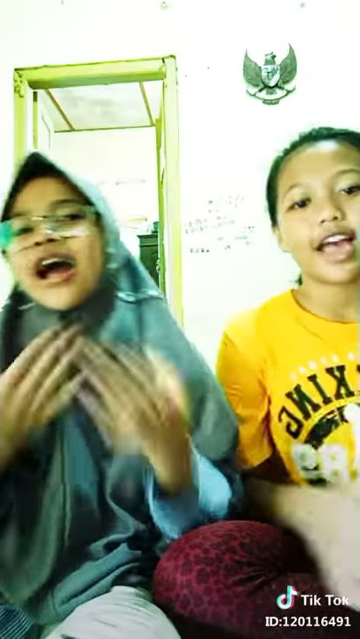 Tik tok,  lagu tak tahu malu