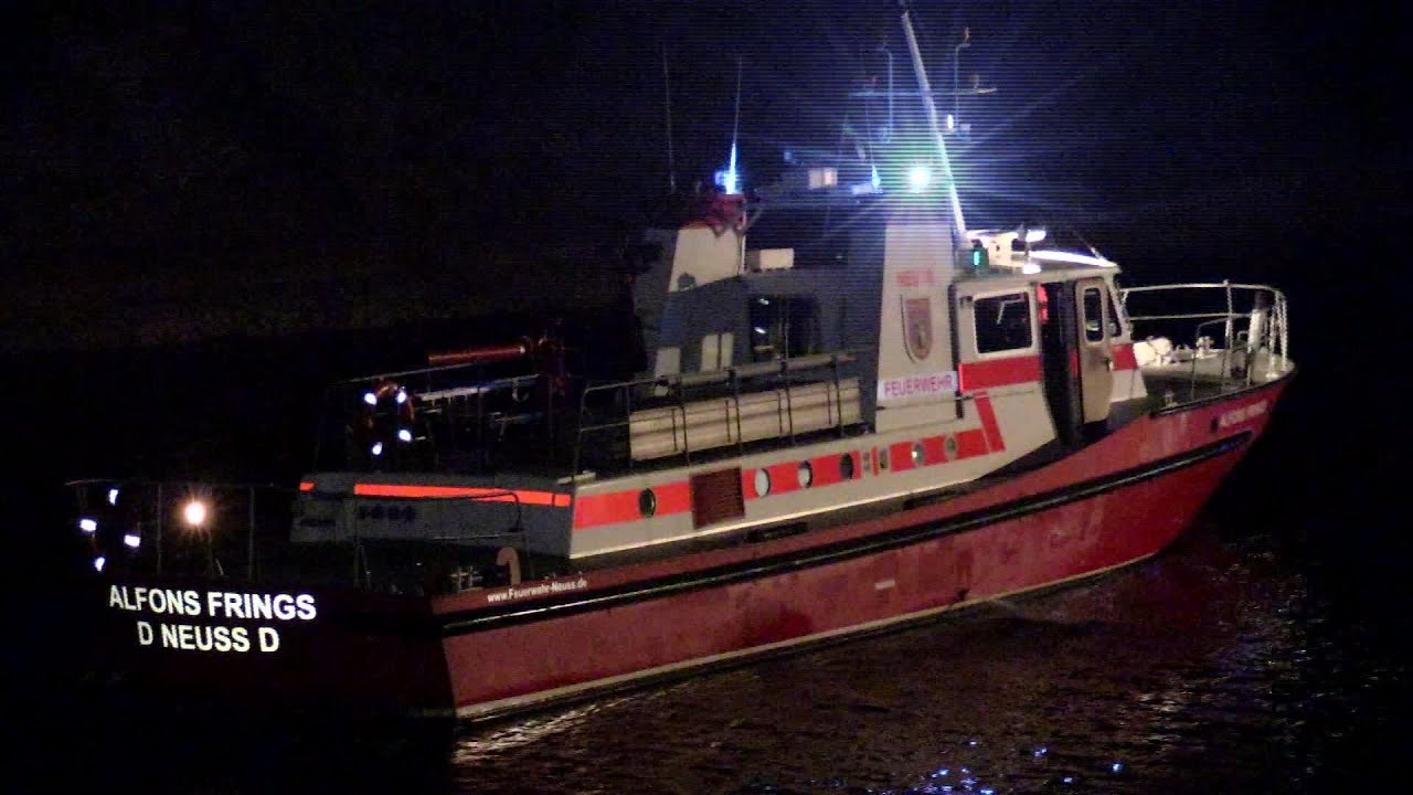 [GROSSBRAND IN LAGERGEBÄUDE] -| Schwieriger & aufwendiger Brandeinsatz ~ Großeinsatz Feuerwehr Neuss