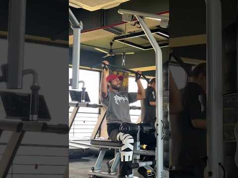 Back & bicep day | Sunday #minivlog #gymvlog #tranding #shorts #noexcuses