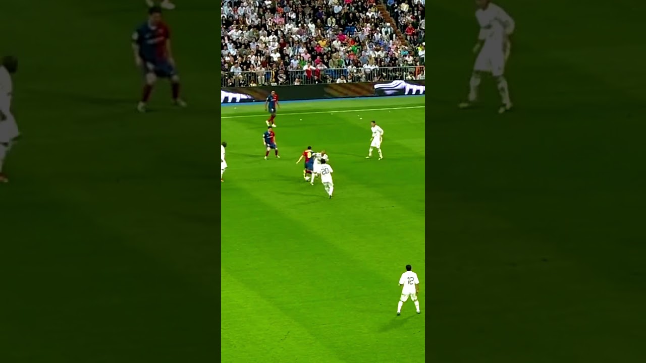 Xavi,Iniesta,Messi Bermuda Triangle Amazing Tiki_Taka