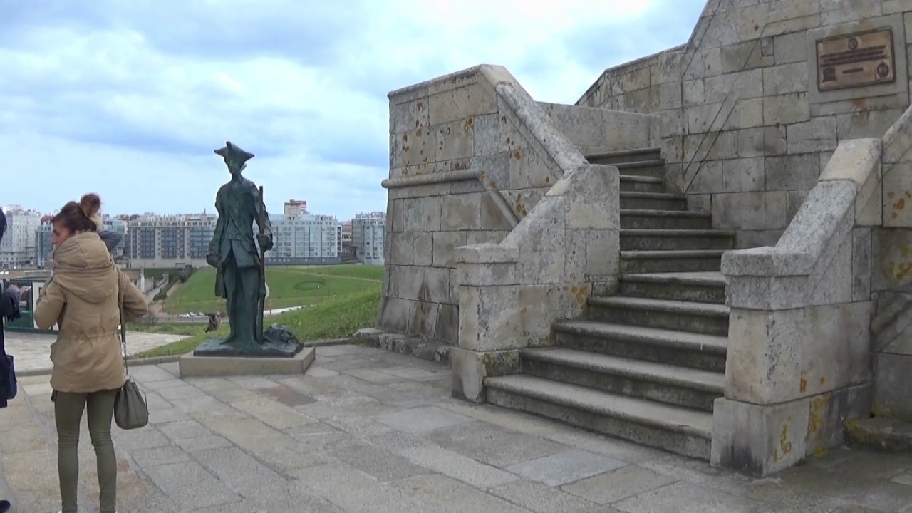 La torre de Hercules - Coruña - Galicia - España - Música : Omar Garcia