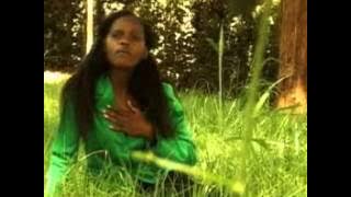 BETTY BAYO - MANENO ( VIDEO)