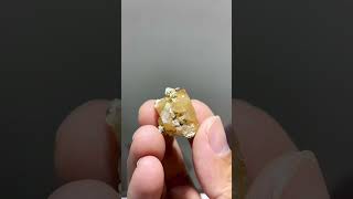 Video preview: Honey Scheelite with Mica — Xuebaoding · 2.7 cm, 17.8 g