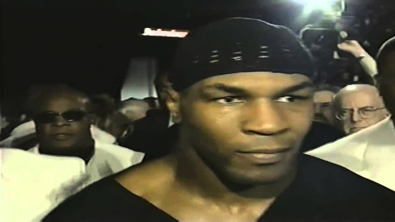 The Best Boxing Entrance Mike Tyson - YouTube