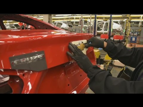 General Motors to bring Mexico-made Chevy Cruzes to U.S.