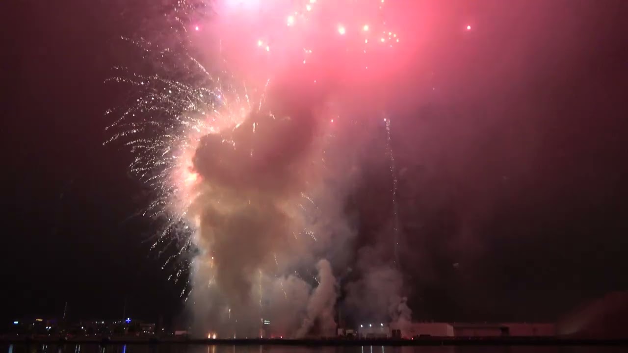 Green Bay Fireworks Finale 2022 in 4K 30FPS (Smoky Edition) YouTube