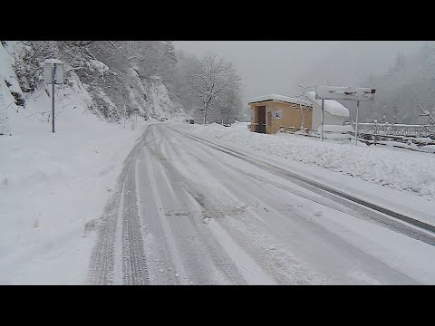 გაუწმენდავი ქუჩები, გზები, შეფერხებული მოძრაობა და უკმაყოფილო მოსახლეობა