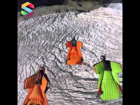 Свободный полет в костюме-крыле