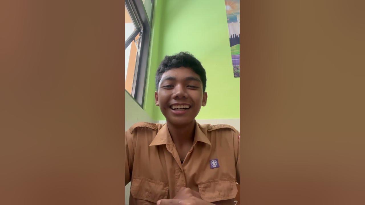 Tugas bahasa madura menyanyikan lagu pucung nama:j.fardhiansyah eka ...