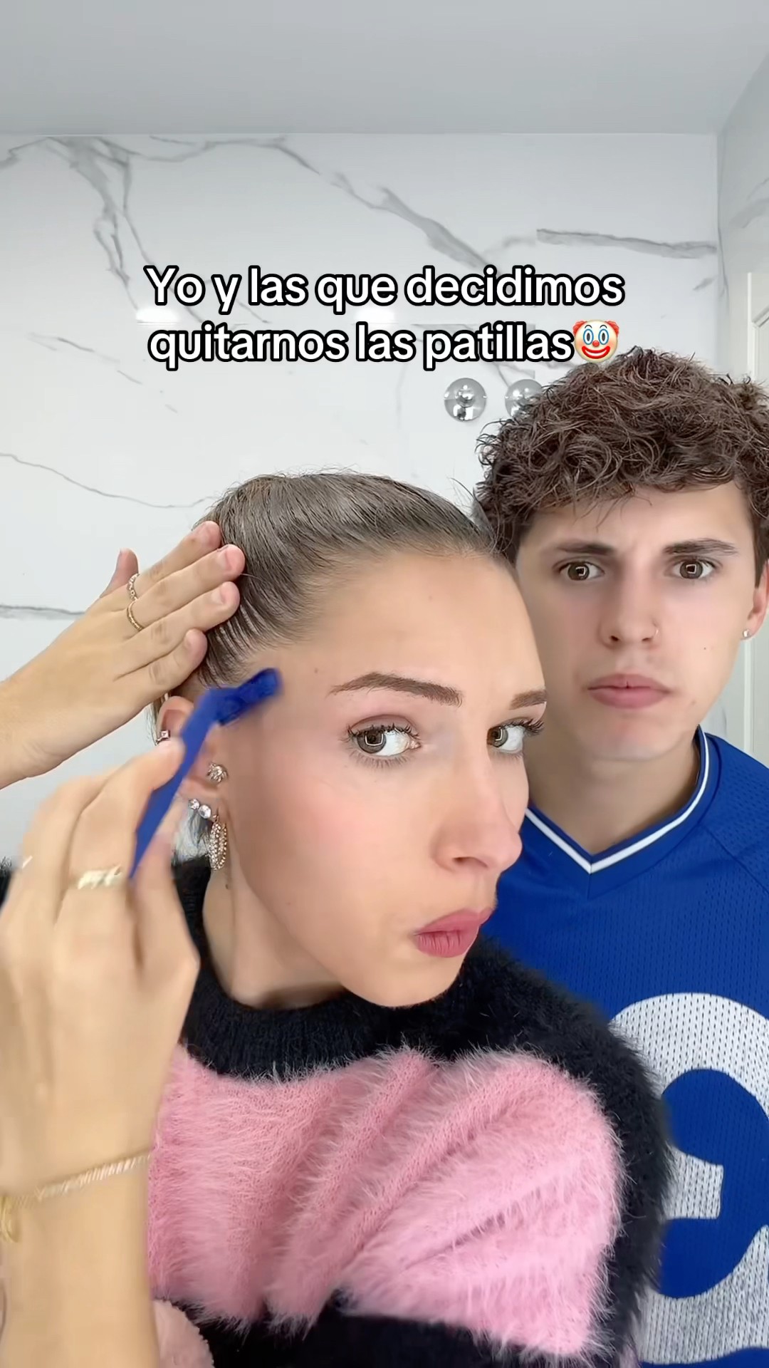 Con patillas o sin patillas?❤️