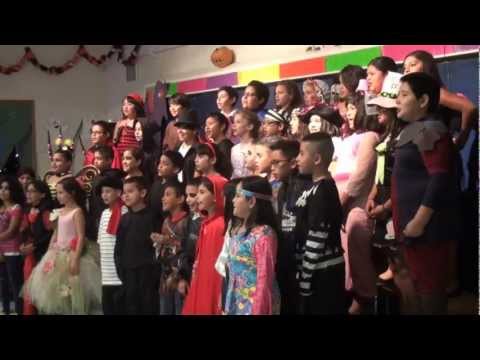 Raw Video El Centro Elementary Students Sing For Halloween Youtube