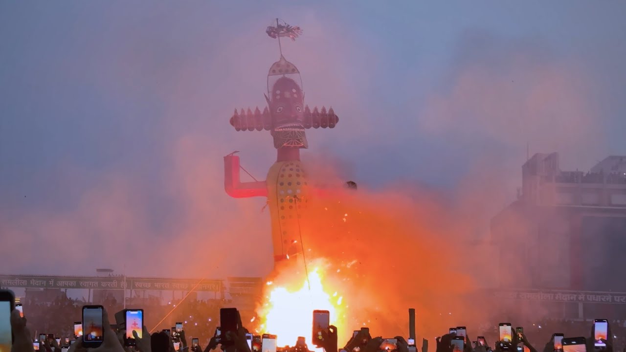 My first vlog || Dussehra Sri Ganganagar 😳