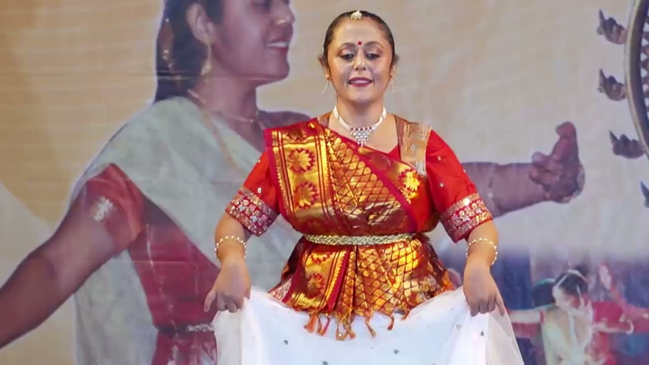 Bhajan, Japtal, Abhinay Me Hasmukh Nayika Aur Gussewali Nayika Sath Me Kajri