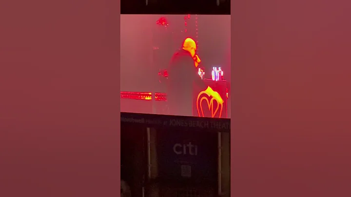 Smashing Pumpkins Jones Beach Theater Jimmy Chamberlain on drums 8/30/23