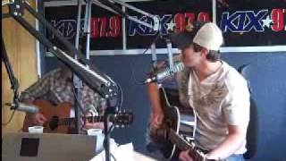 Easton Corbin at Kix "Roll With It" chords