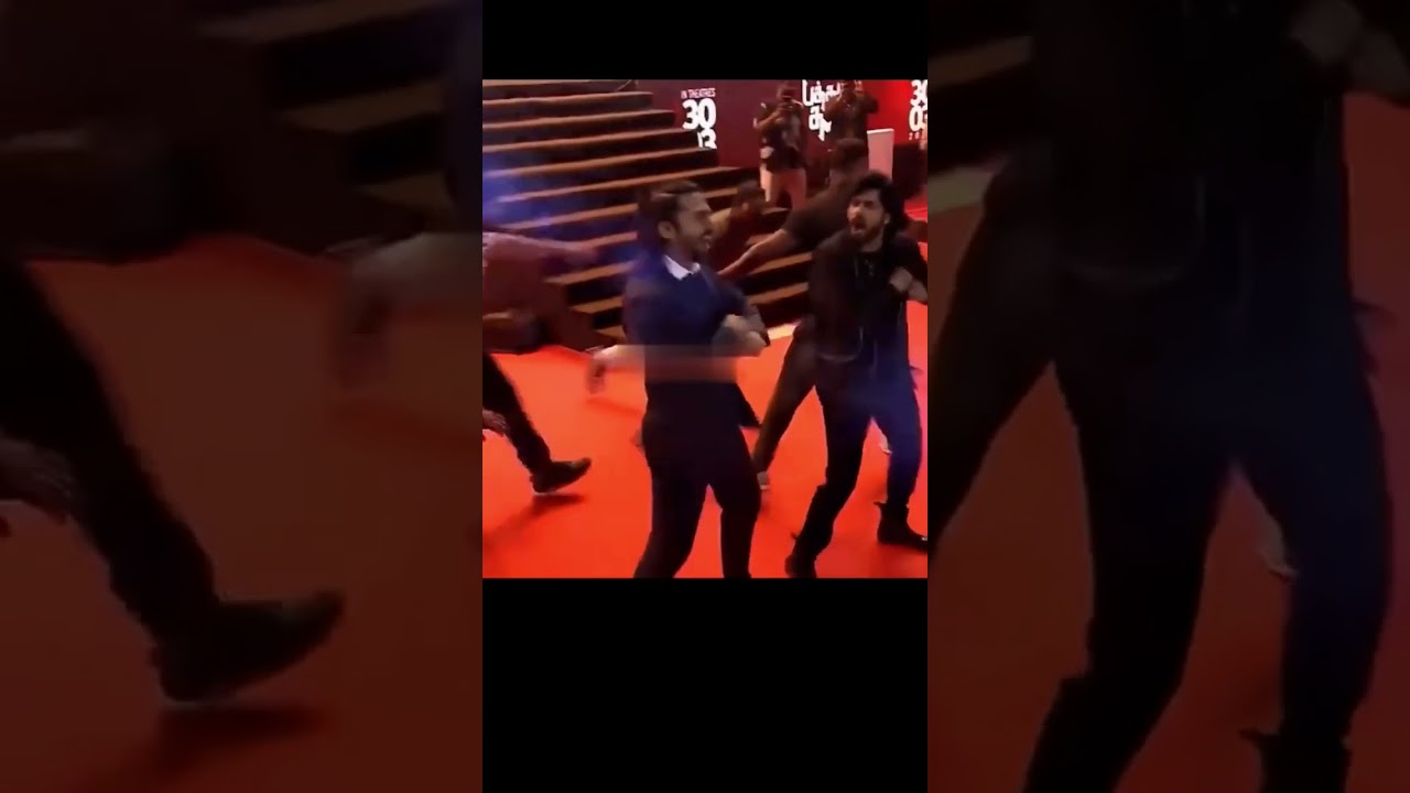 Str mass performance for love anthem..,