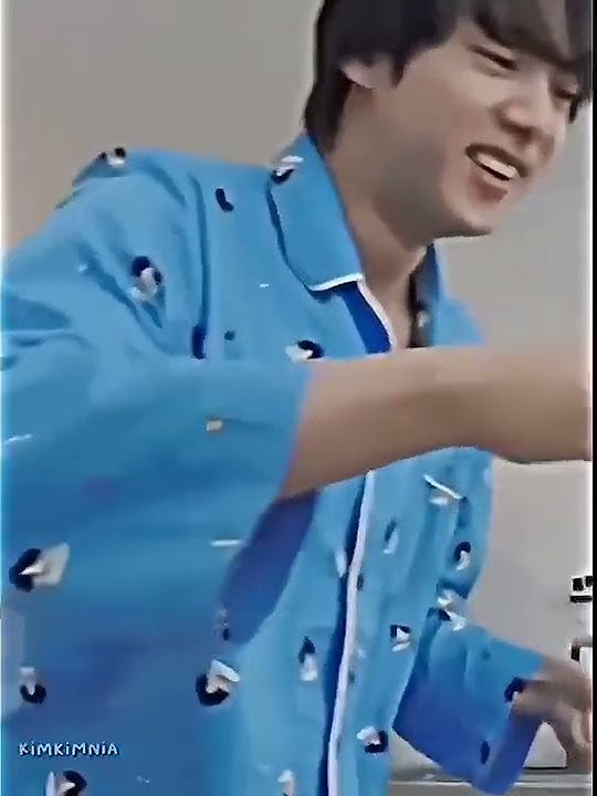 Jin can cook but when it comes to an egg😂😆🤣#bts #shorts #jin #viral