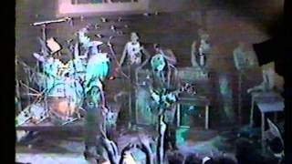 Alaska Y Los Pegamoides - La Pluma Eléctrica / Toca El Pito - Rock-Ola 01|03|1983 chords