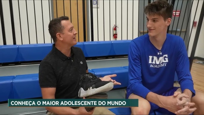 Olivier Rioux: Quem é e quanto mede o adolescente mais alto do mundo