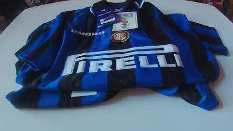 Chi ha venduto più maglie Messi o Ronaldo?