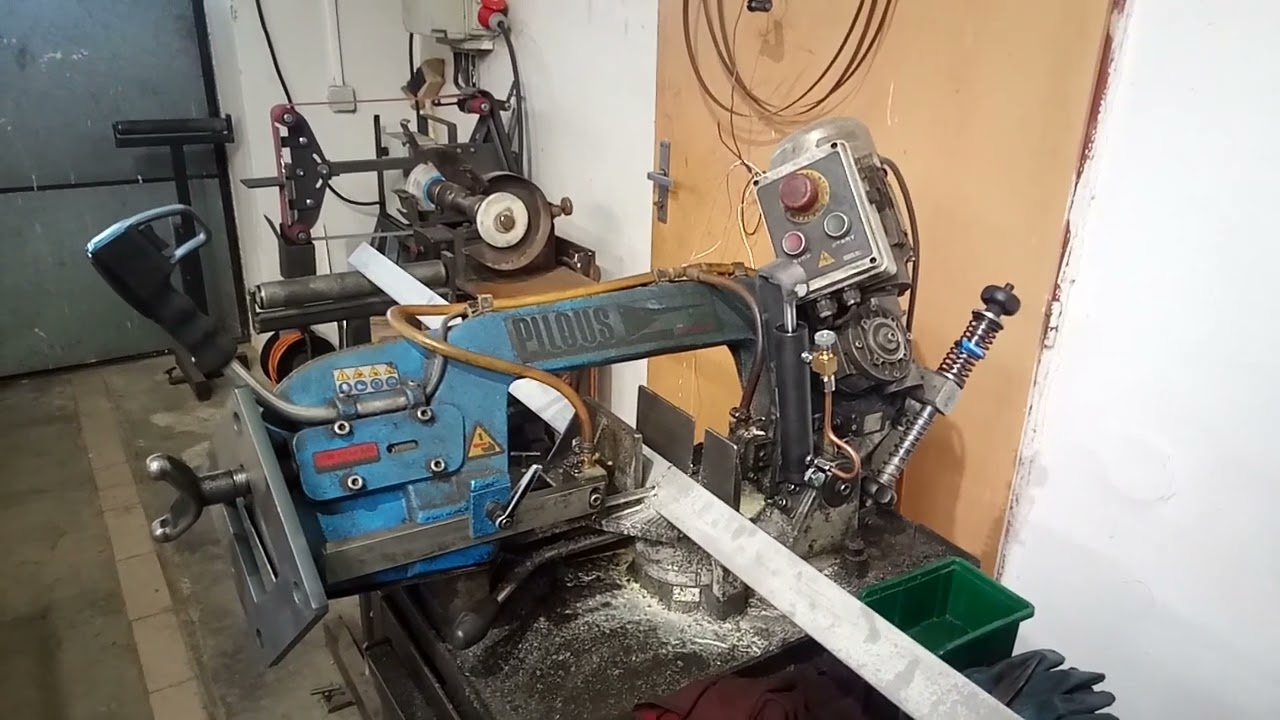 VÝSLEDEK ÚPRAVY Pilous ARG 130 super TK rok 2010 úprava na hydraulický posuv místo pružin.