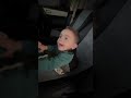 Kızları tavlamak için abisinin arabasını kaçıran bebek