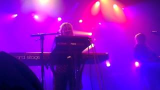 soko live 2015 Brussels first love never die