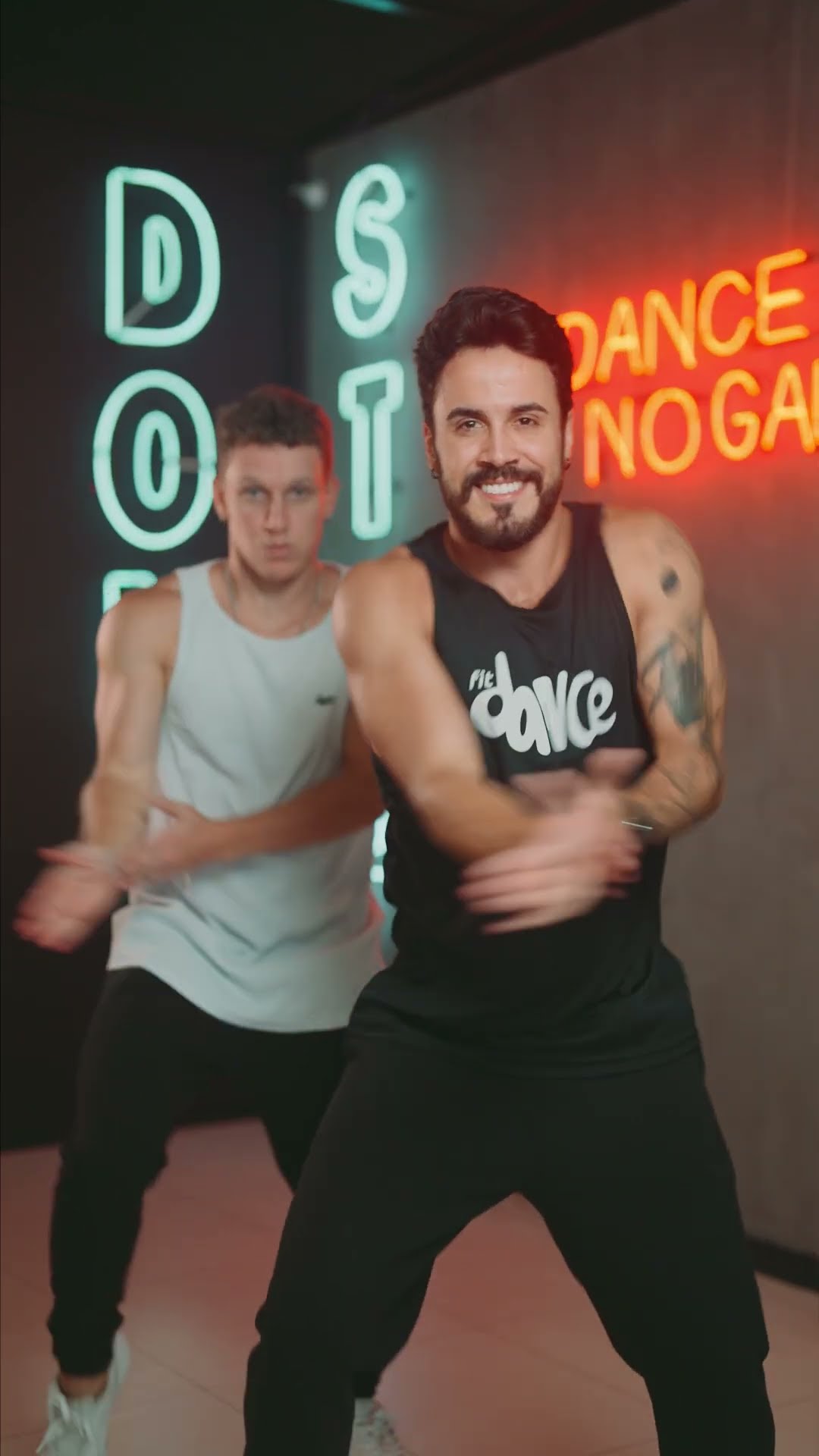 Já ouviram a nova Resenha do Arrocha? ?? | FitDance