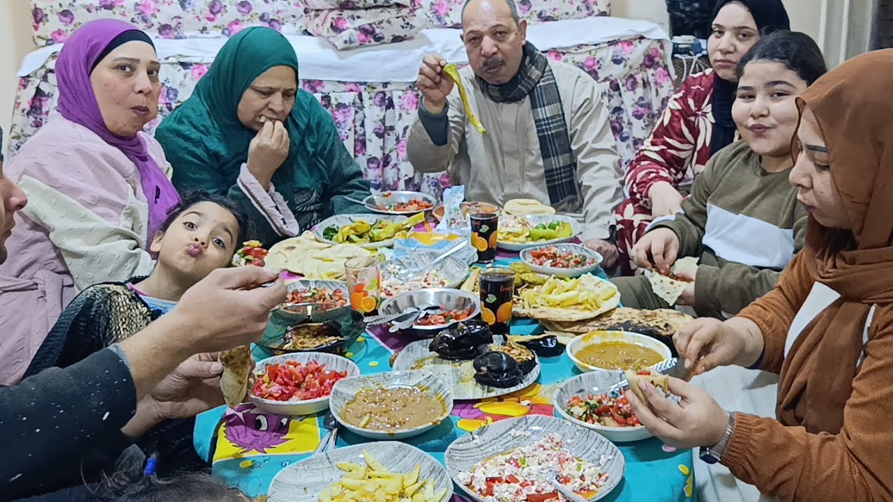 ولا محشي ولا ملوخيه ولا فراخ مشويه 🦆ولا كبده مقليه ولا سمك مشوي 🐠ولا سمك مقلي🔥 الجديد عندنا🤣# 