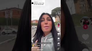 Martina de Vivo contro Chanel Totti (screen) #chaneltotti #martinadevivo