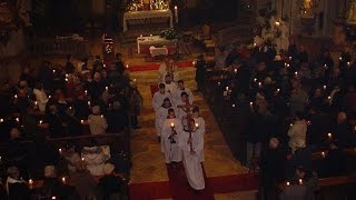 Nagyszombati liturgia a váci Győzelemről nevezett Szűz Mária plébániatemplomban.( Fehérek temploma )