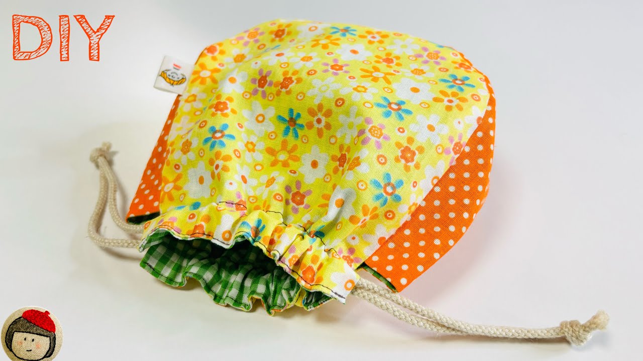 Unusual way to make a retro gusseted drawstring bag - YouTube