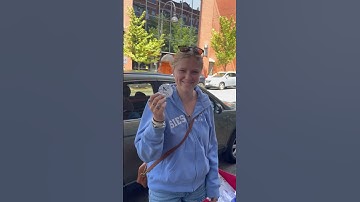 teaching people how to make pinback buttons ⚙️😁 #zachriddleart #fiftyfiftee50tour #buttonpress