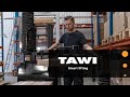 Tawi mobile order picker with easy reach tool