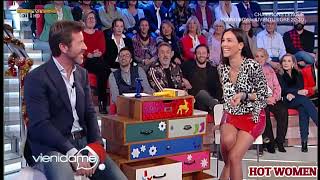 Caterina Balivo Vs Francesca Fialdini-Sfida Di Gambe E Cosce