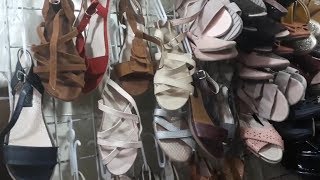 الأحذية في ساحة الشهداء كلش ب500 دج