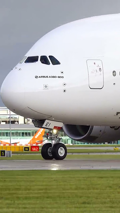 A380 CLOSE UP TAKEOFF!