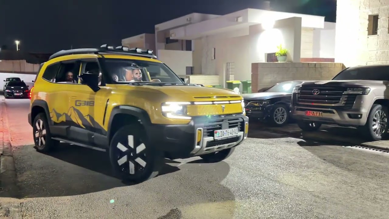 3h30 estou a caminho do Huambo, vou a conduzir o carro dos sonhos!