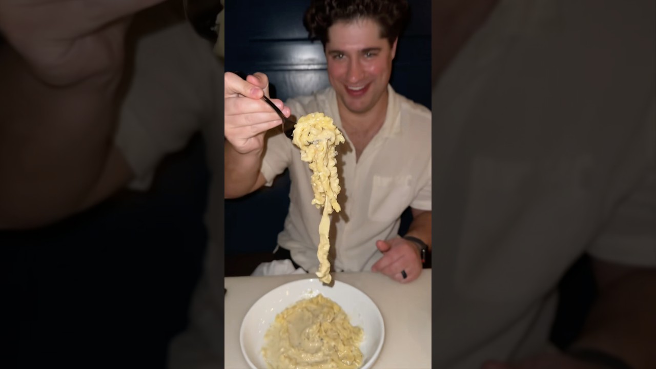 An Italian food FEAST and an incredible date night at Le Farfalle in Charleston, SC! 🍝 #DEVOURPOWER