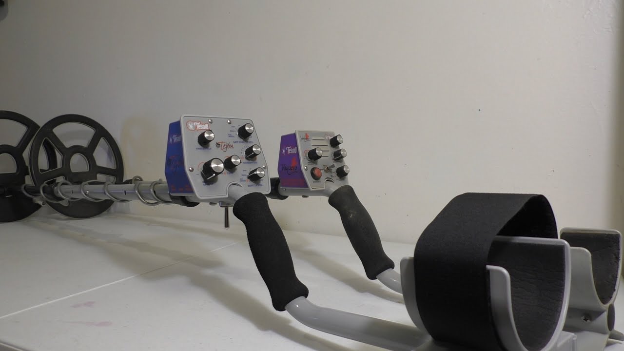 Tesoro Tejon VS Vaquero Metal Detector