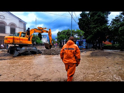 Video: Nini Cha Kuona Huko Poland