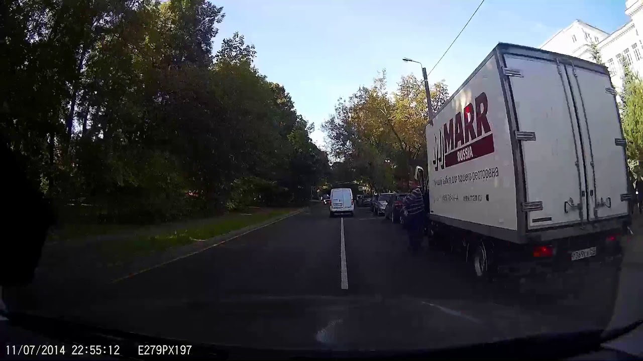 Перевернутые машины не горят