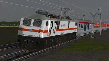 PRAYAGRAJ EXPRESS II प्रयागराज एक्सप्रेस II SHUNTING LOCO CHANGE & DEPARTURE FROM NEW DELHI IN MSTS