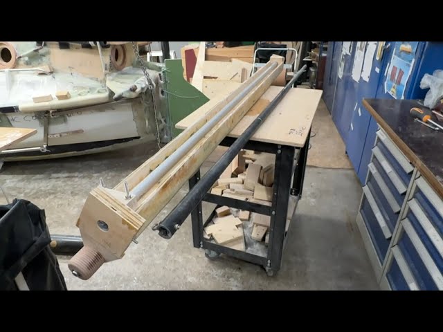 29 Oct 2025 Mast in position