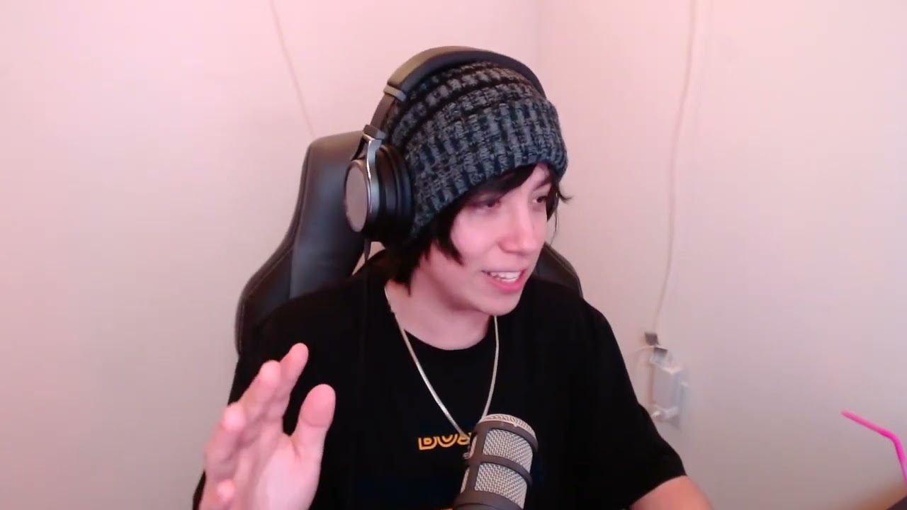 Quackity reacciona a su baile en los ESLAND (El Mariana lo entrega) 😎💃🏻