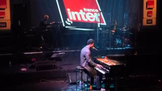 Video thumbnail of "Benjamin Clementine "Quiver A Little" @ Alive France Inter (Paris)"